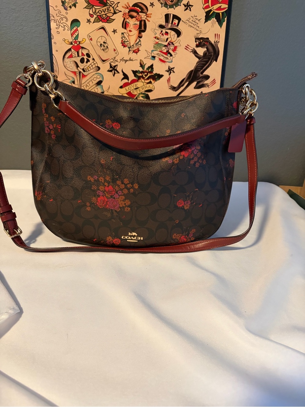 Coach Elle Hobo in Signature Floral Bundle Print F38050